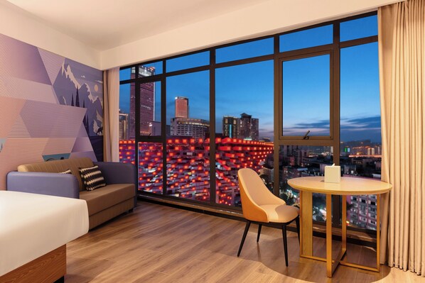 Luxury Single Room, City View | Interior - Echarm Hotel JiefangbeiPedestrianStreet (Chongqing)