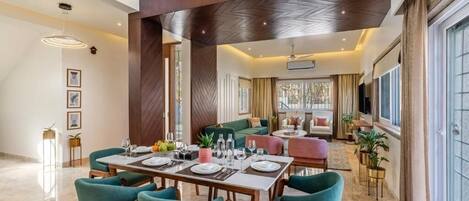 华丽别墅, 阳台, 山景 | 用餐