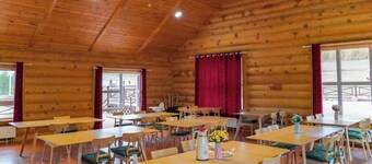 Gegeen Sugnugur Tourist camp