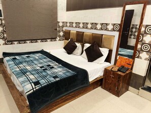 Schreibtisch, kostenloses WLAN