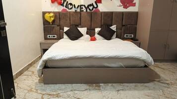 Superior Room | Desk, free WiFi