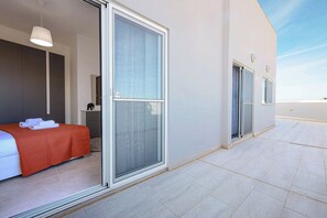 Penthouse, City View | Blackout drapes, iron/ironing board, free WiFi - Corner Terrace 1BR Penthouse - Sea Views (St. Paul's Bay)