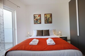 Penthouse, City View | Blackout drapes, iron/ironing board, free WiFi - Corner Terrace 1BR Penthouse - Sea Views (St. Paul's Bay)