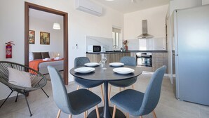 Penthouse, City View | Tempat makan