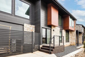 Exterior detail - Luxurious Austin Hideaway! 4,400-Sq-Ft Estate (Austin)