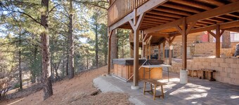 Woodsy Alton Couple's Retreat Near Bryce Canyon