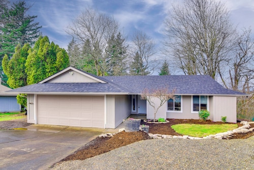 Peace & Serenity in Gresham! Sleek Home w/ Yard