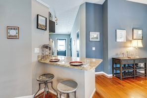 Interior - 'Castlerea Casa!' Columbus Area Home w/ Yard (Columbus)