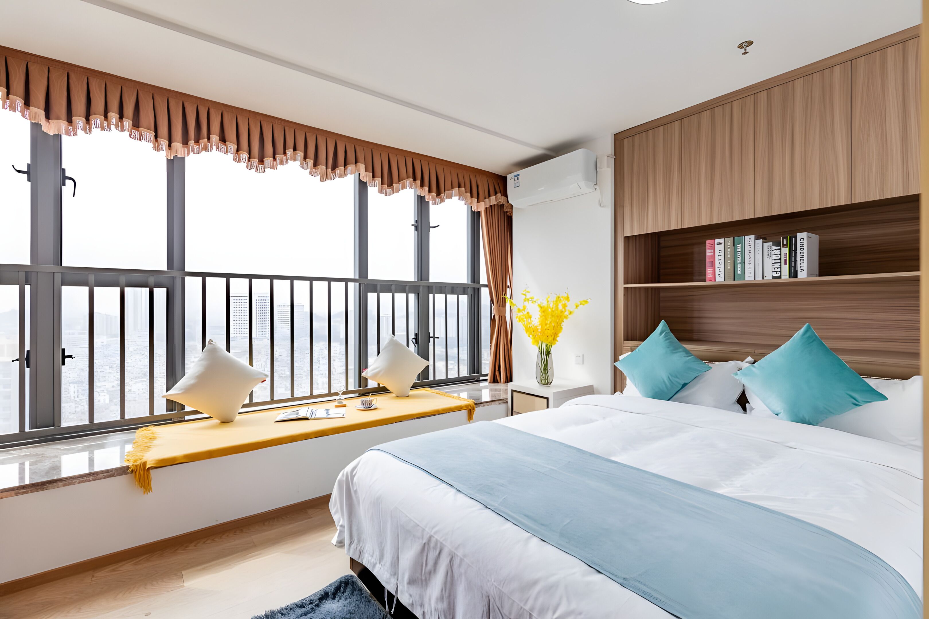 Suíte urbana | Espaço de trabalho para notebook, ferros/tábuas de passar roupa