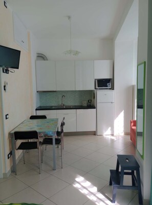 Dining - M1 - Casa Marina - Bright studio San Remo - Ariston and sea on foot (Sanremo)