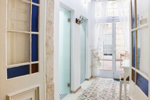Apartment, City View | Interior - Traditional Maisonette - Yard & Jacuzzi (Mgarr)