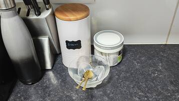 Shared Dormitory, 1 Bedroom, Smoking | Coffee and/or coffee maker