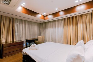 Presidential Villa, 3 Bedrooms, Balcony, City View