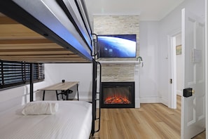 3 chambres, bureau, fer et planche à repasser, Wi-Fi gratuit