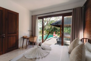Vila luxo, 3 quartos | Escrivaninha, espaço de trabalho para notebook, Wi-Fi de cortesia
