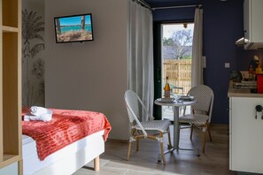 Bügeleisen/Bügelbrett, kostenloses WLAN