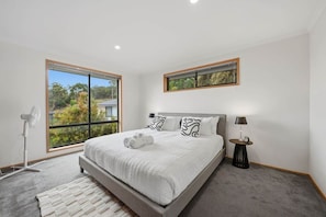 3 dormitorios, tabla de planchar con plancha, wifi y ropa de cama