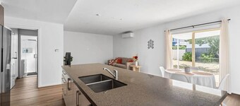 Family-Friendly 3BR Home in Braybrook Near City