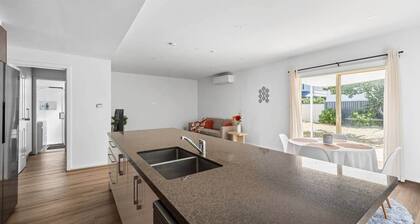 Family-Friendly 3BR Home in Braybrook Near City