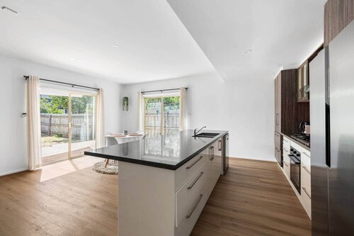 Family-Friendly 3BR Home in Braybrook Near City