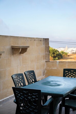 Apartament, vistes a la ciutat | Servei de restauració a l'aire lliure