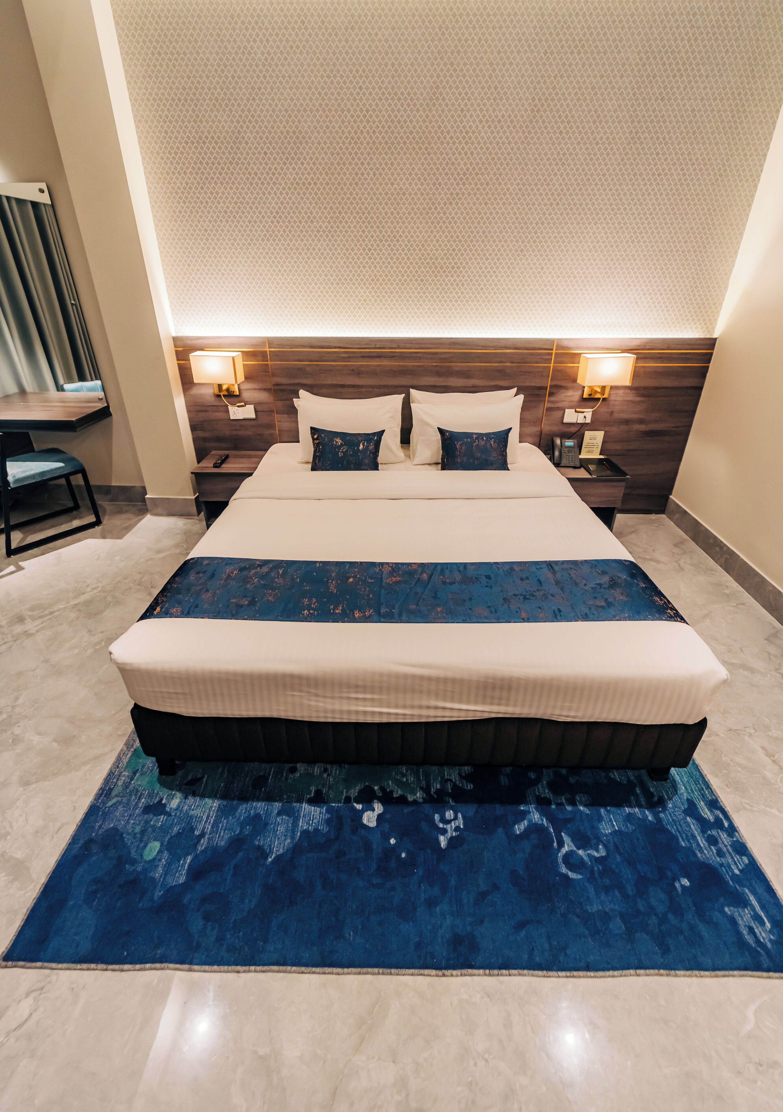 Habitación Deluxe doble, vistas a la ciudad | Escritorio, espacio para trabajar con un portátil, wifi gratis