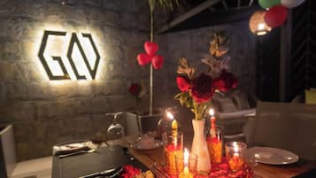 Khu ẩm thực ngoài trời