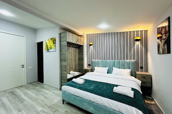 Kamar Quadruple Keluarga, balkon, pemandangan kota | Meja kerja dan Wi-Fi gratis
