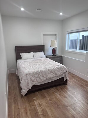 Room - 2 bedroom with living room (Prince George)
