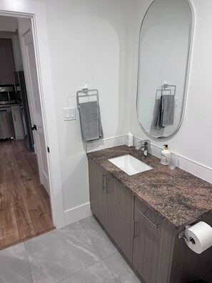 Bathroom - 2 bedroom with living room (Prince George)