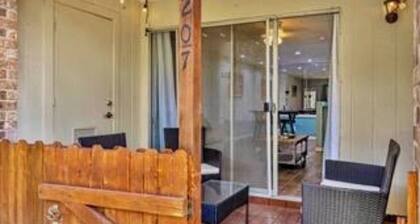 2 bedroom and 2 bathroom Condominium in Medical Center