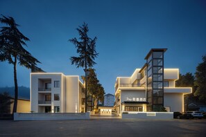 Fachada de la propiedad