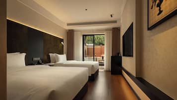 Bureau, espace de travail pour ordinateur portable, Wi-Fi gratuit