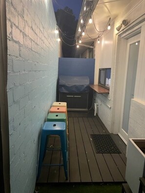 Terrace/patio - Stylish Black Rock Stay, Walk to Beach, Cafés, Restaurants & Coastal Trails! (Black Rock)