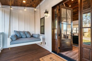 Interior - Family Retreat • Game Room + Wraparound Porch + Hot Tub | White Pines (Sevierville)