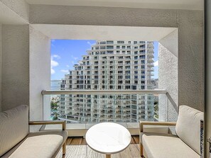 Property grounds - Cozy Oasis in a Luxury Hotel w/Daily Cleaning (Fort Lauderdale)