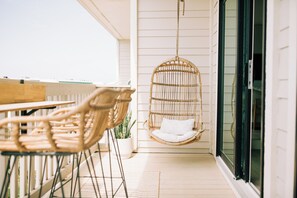 Terrace/patio - 2 Condos | Steps to Beach, Ocean View, Shared Pool | The Sea Chord & Salt Haus (Santa Rosa Beach)