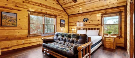 TV connectée, cheminée, jeux vidéo, baby-foot