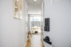 Interior - Relax by the Beach, Close to Everything - Minutes from City & Airport! (Flinders Park)