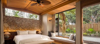 CongLinLi Wooded Homestay