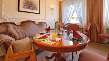 Daily buffet breakfast (EUR 12.50 per person)