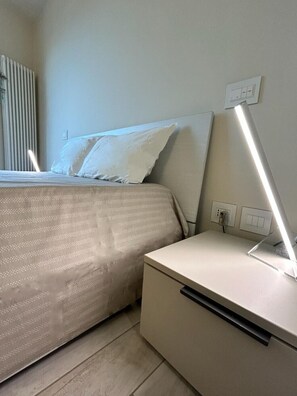 2 slaapkamers, een strijkplank/strijkijzer, gratis wifi, beddengoed