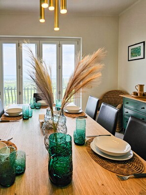 Dining - Villa Venti_Exclusive Property with Pool & View (Puegnago sul Garda)