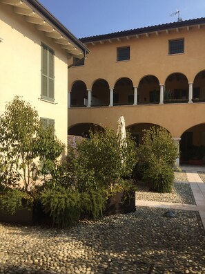 Exterior - Casa del Monastero_Ancient Charm & Nordic Design (Polpenazze del Garda)