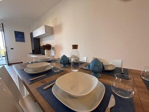 Dining - Casa Chiaretto_Swimming pool and relaxa in the heart of Moniga (Moniga del Garda)