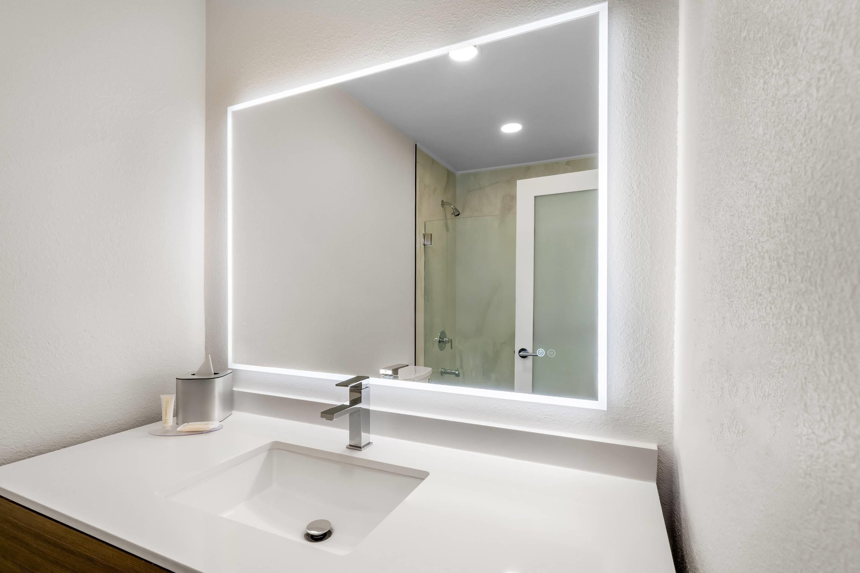 Suite, Multiple Beds, Non Smoking (Efficiency) | Desk, blackout curtains, iron/ironing board, free WiFi