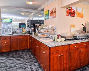 Dining - Clarion Pointe Kent - Seattle South (KENT)