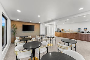 Free daily self-serve breakfast