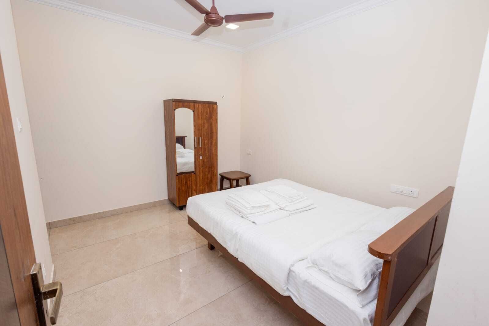 Deluxe Double Room | Free WiFi