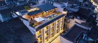 Fenghuang Story Hotel